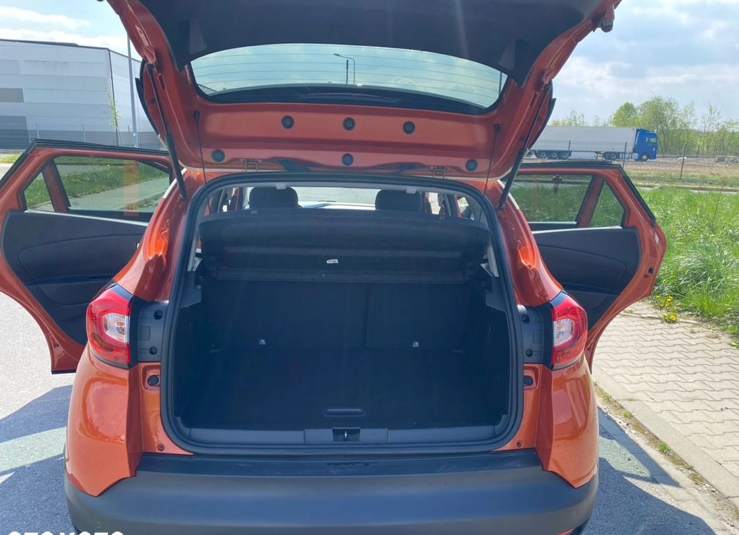 Renault Captur cena 40999 przebieg: 103000, rok produkcji 2013 z Chełmża małe 436